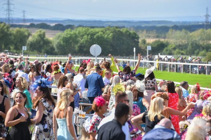 Pontefract Racecourse, busy crowd