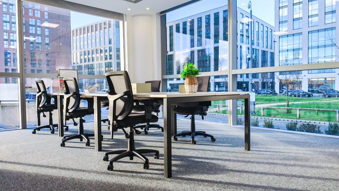 What Size Office Do You Need for 10 Employees?